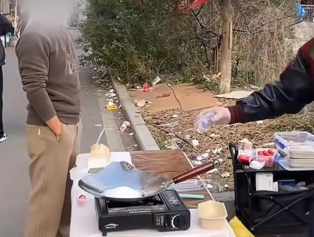 众鸣时评！“掀摊争客遭惩”是一堂商业竞争文明“公开课”